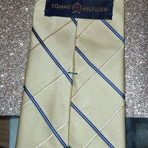 Tommy Hilfiger Gold Striped Men's Tie